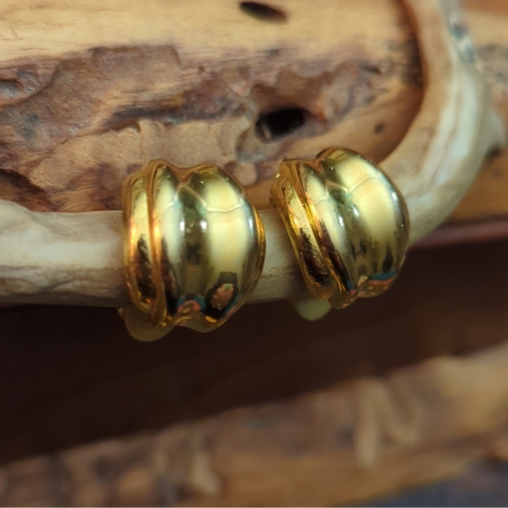 Givenchy clip earrings
